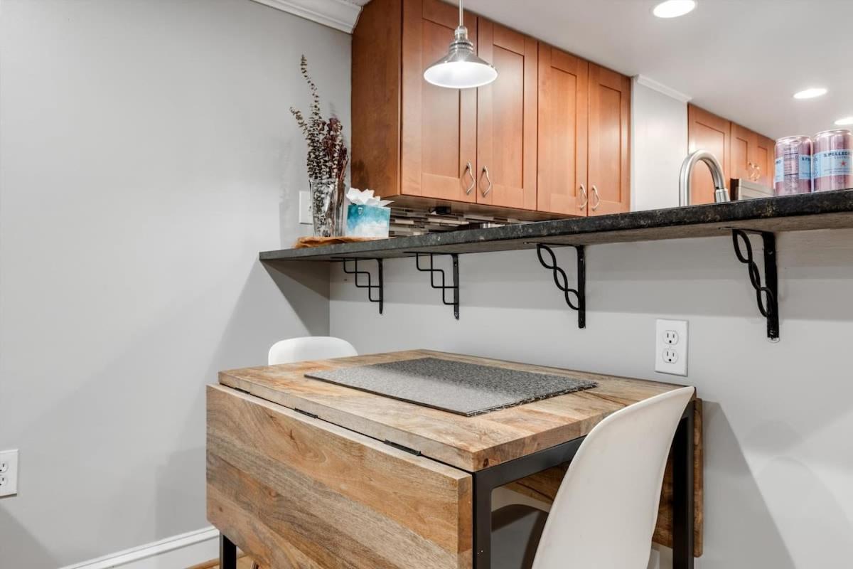 Entire 1-Br Apt In Noma Eckington Вашингтон Екстериор снимка